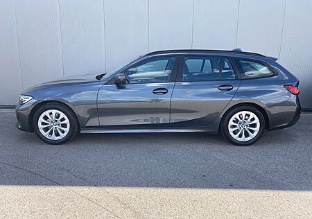 BMW 320iA *Multi*LED*Navi*Sitzheizung*PDC