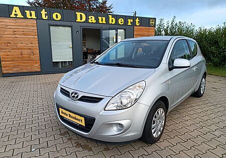 Hyundai i20 1,2 Coupe+Klima+EFH+EU5+ZV/FB+M&S+Garantie