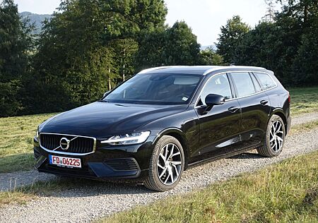 Volvo V60 T6 AWD Momentum Pro AHK*V-LED*BLIS*RFK*PDC