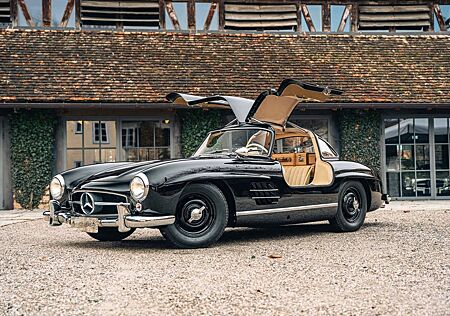 Mercedes-Benz 300 SL Coupé mit seltenen Rudge Felgen