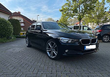 BMW 318d Touring - Leder Navi AHK Dachträger F31