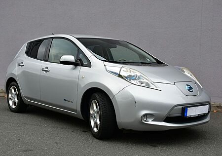 Nissan Leaf - -