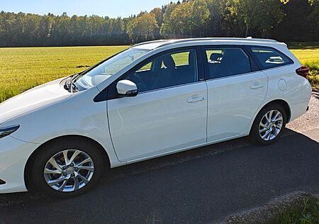 Toyota Auris Touring Sports - ! 24.000km ! - EDITION S