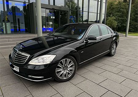 Mercedes-Benz S 350 CDI BlueEFFICIENCY -