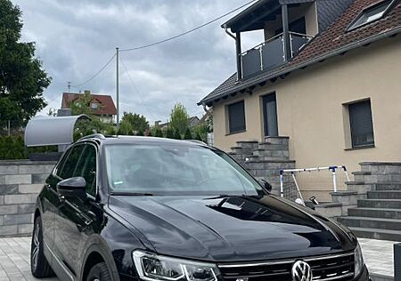 VW Tiguan Volkswagen 2.0 TDI SCR 140kW DSG 4MOTION Highlin...