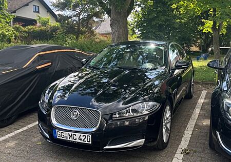 Jaguar XF 3.0 L V6 Diesel -