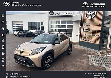 Toyota Aygo (X) Aygo (X) 1.0-l-VVT-i Team D