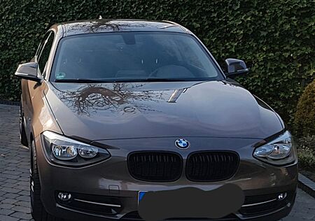 BMW 116d EfficientDynamics Edit. Sport Line Spor...
