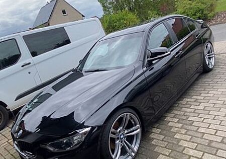 BMW 318 F30 M Paket, CarPlay, Gewindefahrwerk