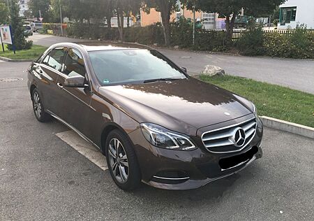 Mercedes-Benz E 200 BlueTEC -