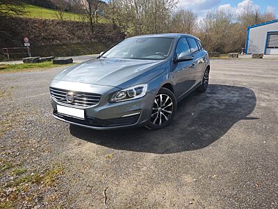 Volvo V60 D4 Leder Bi-Xenon BLIS Spurhalteassistent
