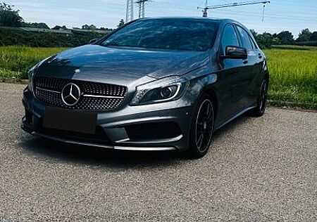 Mercedes-Benz A 200 AMG Line AMG Line