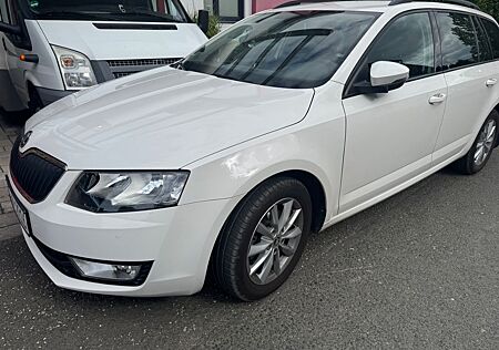 Skoda Octavia 1.4 TSI DSG Style Combi Style