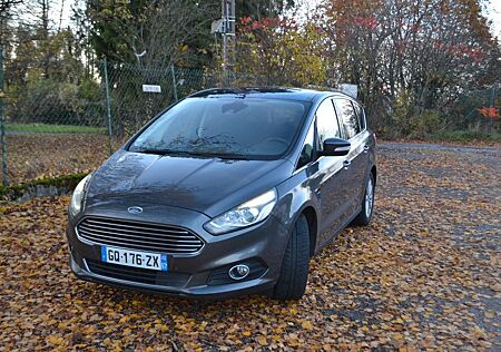 Ford S-Max 2,0 TDCi 110kW Titanium PowerShift Tit...