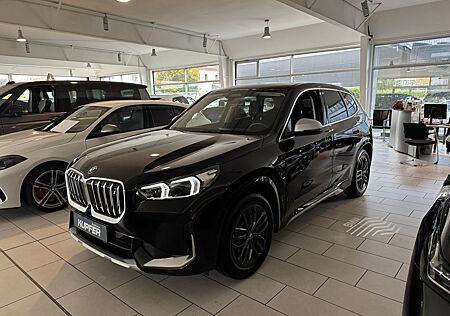 BMW iX1 gebraucht kaufen BMW iX1 xDrive30 xLine el.Sitze°Headup°AdLED+Fwk°AHK
