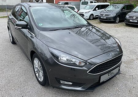 Ford Focus 1.0 EcoBoost Cool&Connect 1. Hand!