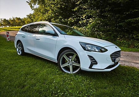 Ford Focus 1,0 EcoBoost 92kW Trend Turnier Trend