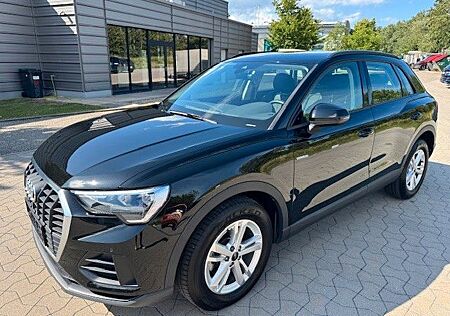 Audi Q3 35 TDI Business-Paket aus 1.Hand