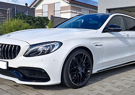 Mercedes-Benz C 63 AMG Mercedes-AMG C 63 T Mercedes-AMG