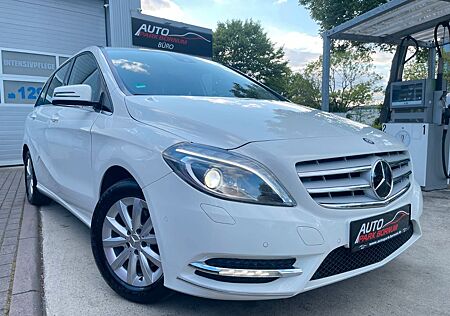 Mercedes-Benz B 200 /BI-XENON/AHK/PDC/SHZ/EURO6/NAVIGATION