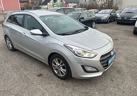 Hyundai i30 1.6 CRDi Premium Aut. XENO NAVI LEDER