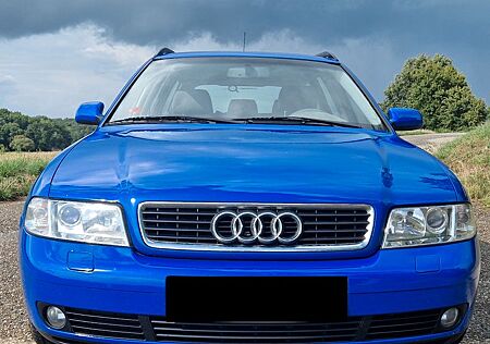 Audi A4 1.9 TDI Avant, Blau, EZ 10/1999, TÜV 06/2027