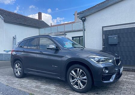 BMW X1 xDrive 20 d Sport Line*Navi*Head-up*Kamera*