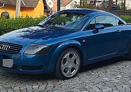 Audi TT Coupe 1.8T 132 kW -