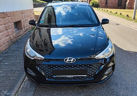 Hyundai i20 1.0 T-GDI 74kW YES! YES!