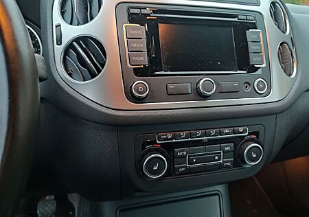VW Tiguan Volkswagen 1.4 TSI BlueMotion Tech Sport & Style...
