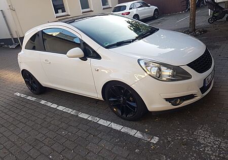 Opel Corsa D 1.2 Automatik