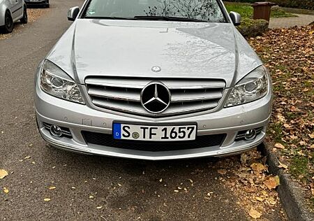 Mercedes-Benz C 180 CGI BlueEFFICIENCY ELEGANCE Autom. ELE...