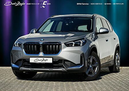 BMW X1 sDrive18d AHK AdLED PanoDach Travel+PremPaket