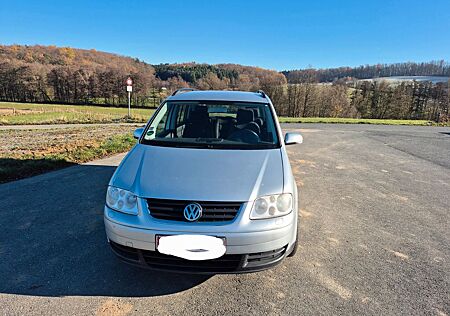 VW Touran Volkswagen 1.6 FSI Automatik Highline Highline