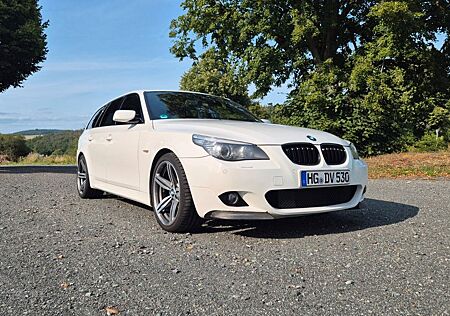BMW 530d M Touring*HUD*Komfortsitze*AHK*