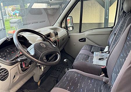 Nissan Interstar