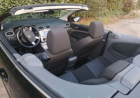 Ford Focus CC 2,0 Black Magic