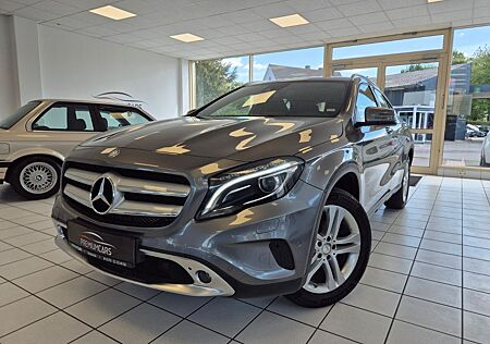 Mercedes-Benz GLA 180 Sport|NAVI|BI-XENON|LED|SIDE|KAMERA|TOP