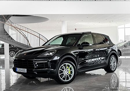 Porsche Cayenne E-Hybrid 462hp / Trailer / Pano