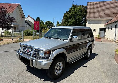 Mitsubishi Pajero Classic 3.0 V6 American Dream 1.Hand