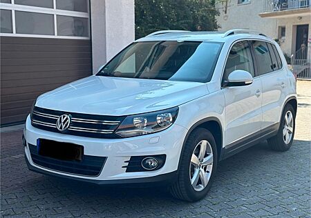 VW Tiguan Volkswagen 1,4 Ltr 90 kW 16V TSi Sport & Style BMT