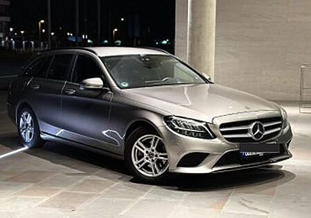 Mercedes-Benz C 200 d T -2020 mit frischem Servicepaket