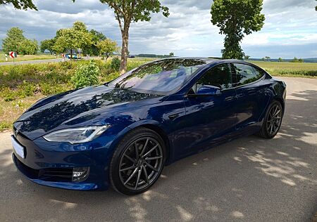 Tesla Model S 100D - FSD MCU2 CCS Nappa 8-fach 93% SoH