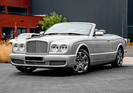 Bentley Azure 8 V8