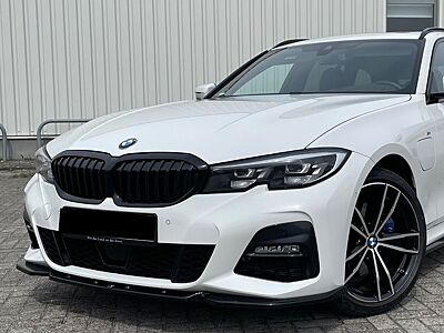 BMW 330e Touring M Sport Shadowline 292 ExtraboostPS