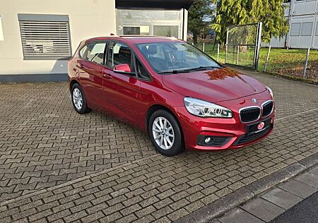 BMW 218 Baureihe 2 Active Tourer d,AT,Navi,Assis