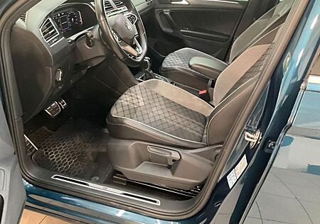 VW Tiguan Volkswagen 1.5 TSI ACT R-Line