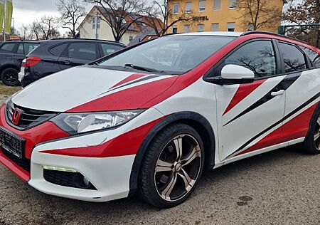 Honda Civic 1.8 i-VTEC Sport Tourer mit 141 PS