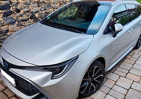 Toyota Corolla 2,0 Hybrid Lounge Touring Sports Lounge
