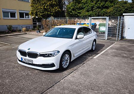 BMW 530e iPerformance-G30 2018 TÜV und Service neu